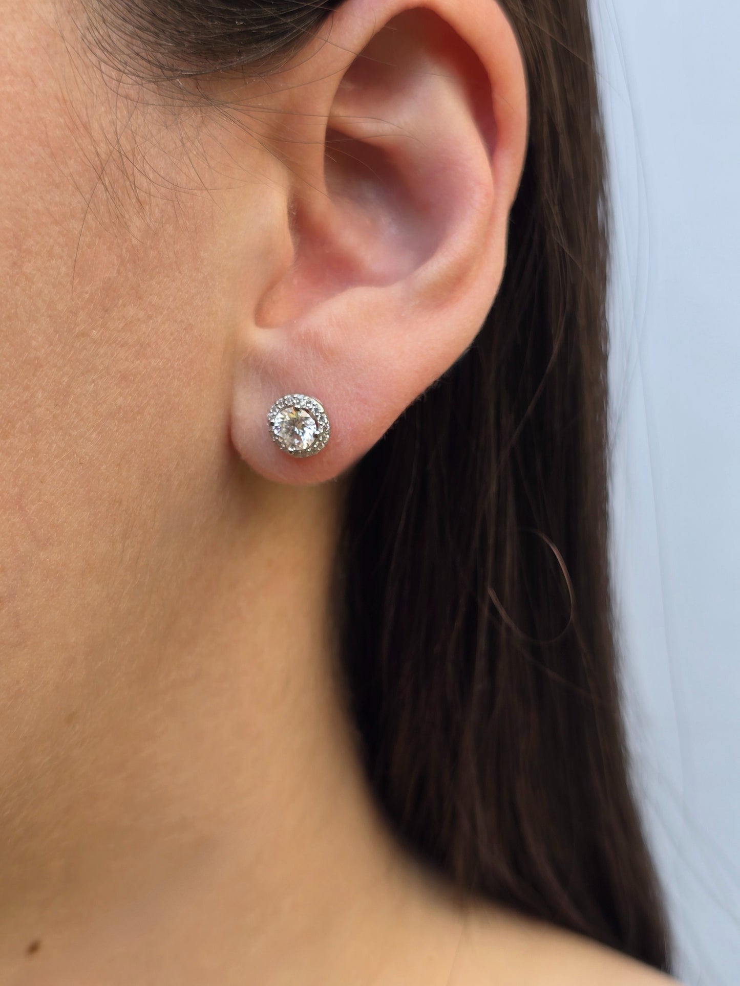 Aretes Moissanita Radiant Dot